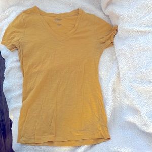 Arizona tee- vneck MED.